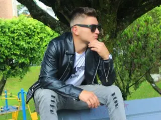 KevinToro jasmin adult